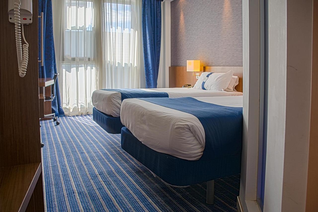 Holiday Inn Express Madrid Leganes By Ihg Bagian luar foto